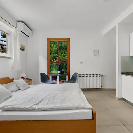 Guesthouse Casa Nova Porec Exterior photo